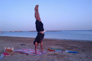 Handstand on the beach - Santa Marinella